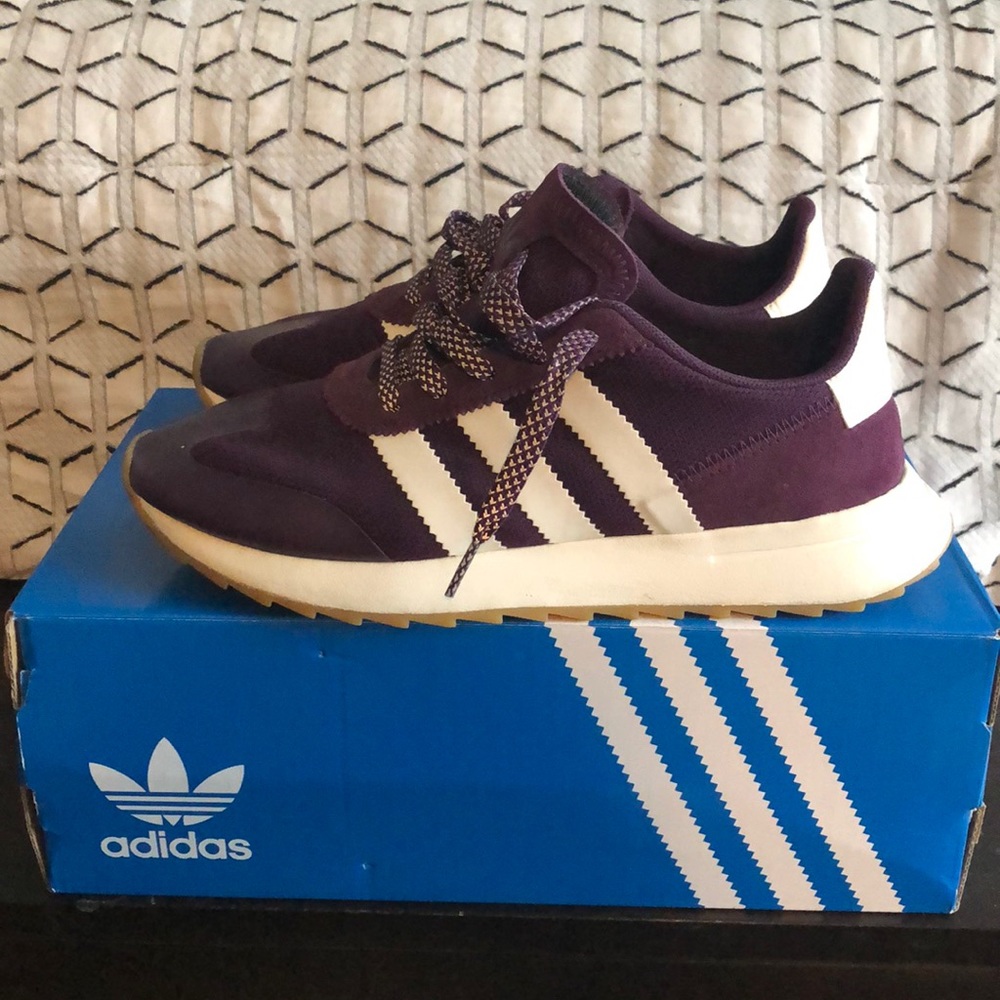 Adidas women sneakers